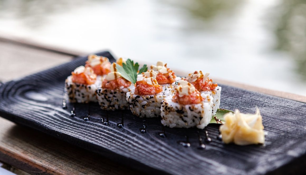 Photo Sushi jako symbol japońskiej kultury: co o nim mówi japońska tradycja i historia?