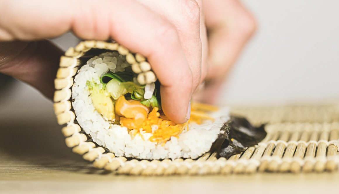 Photo Sushi jako danie na kolację: propozycje zestawów dla romantycznych wieczorów