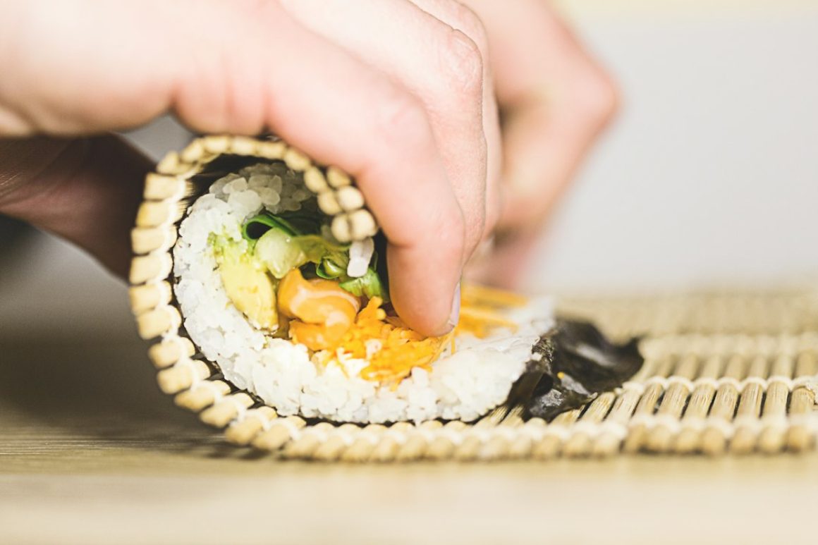 Photo Sushi jako danie na kolację: propozycje zestawów dla romantycznych wieczorów