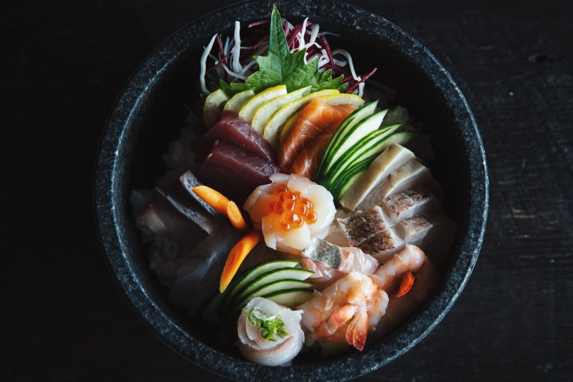 Photo Sushi a sztuka jedzenia pałeczkami: jak opanować technikę jedzenia