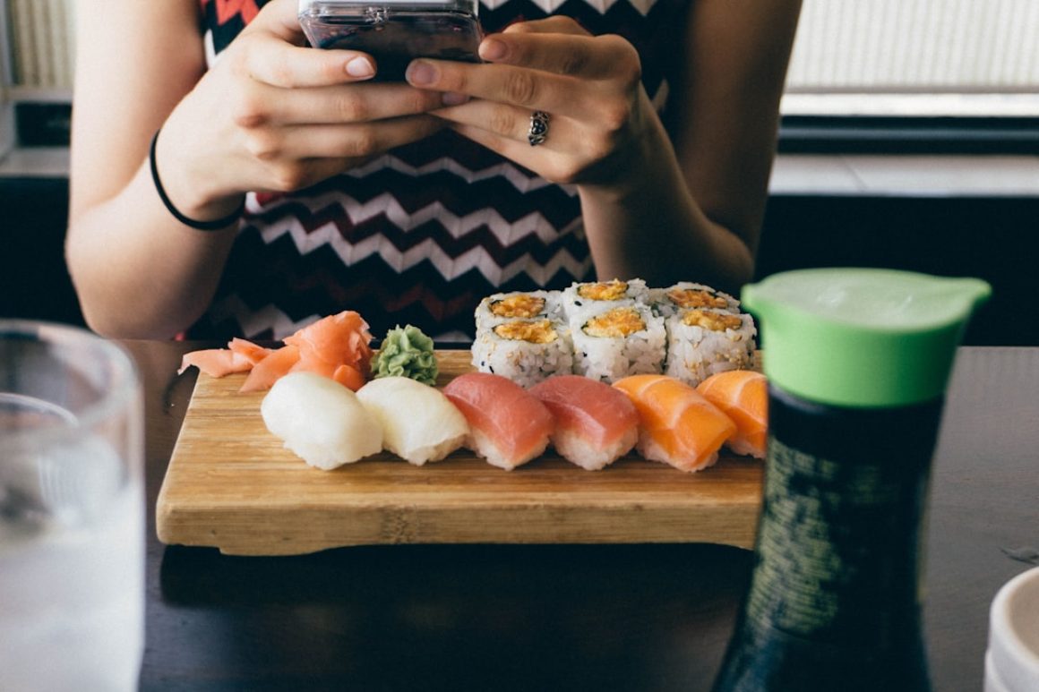Photo Rodzaje sushi: od nigiri po sashimi i maki