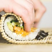 Photo Sushi jako danie na kolację: propozycje zestawów dla romantycznych wieczorów